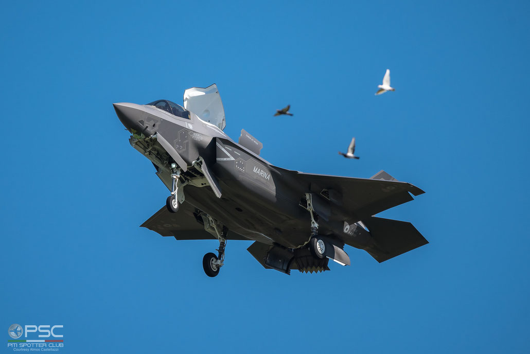 BL-2 F-35B MM7452 4-02 © Piti Spotter Club Verona