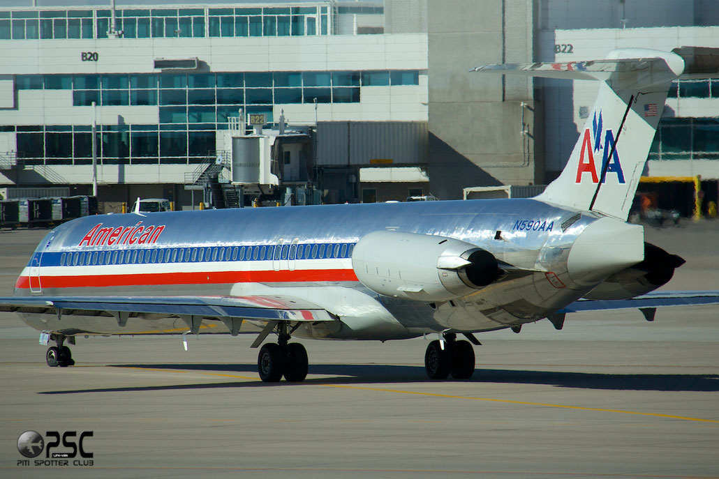 N590AA MD-83 53253/1919 American Airlines @ Denver Airport 25.09.2014 © Piti Spotter Club Verona