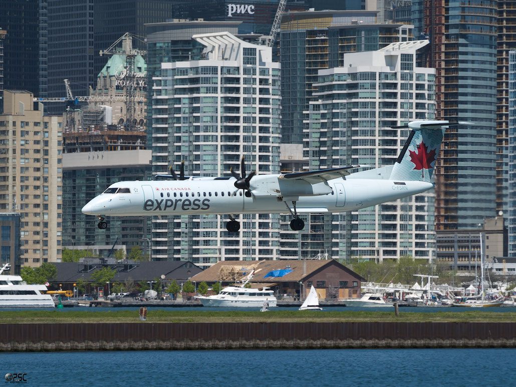 C-FSRN DHC-8-402 4170 Sky Regional Airlines @ Toronto Bishop 13.05.2013 © Piti Spotter Club Verona