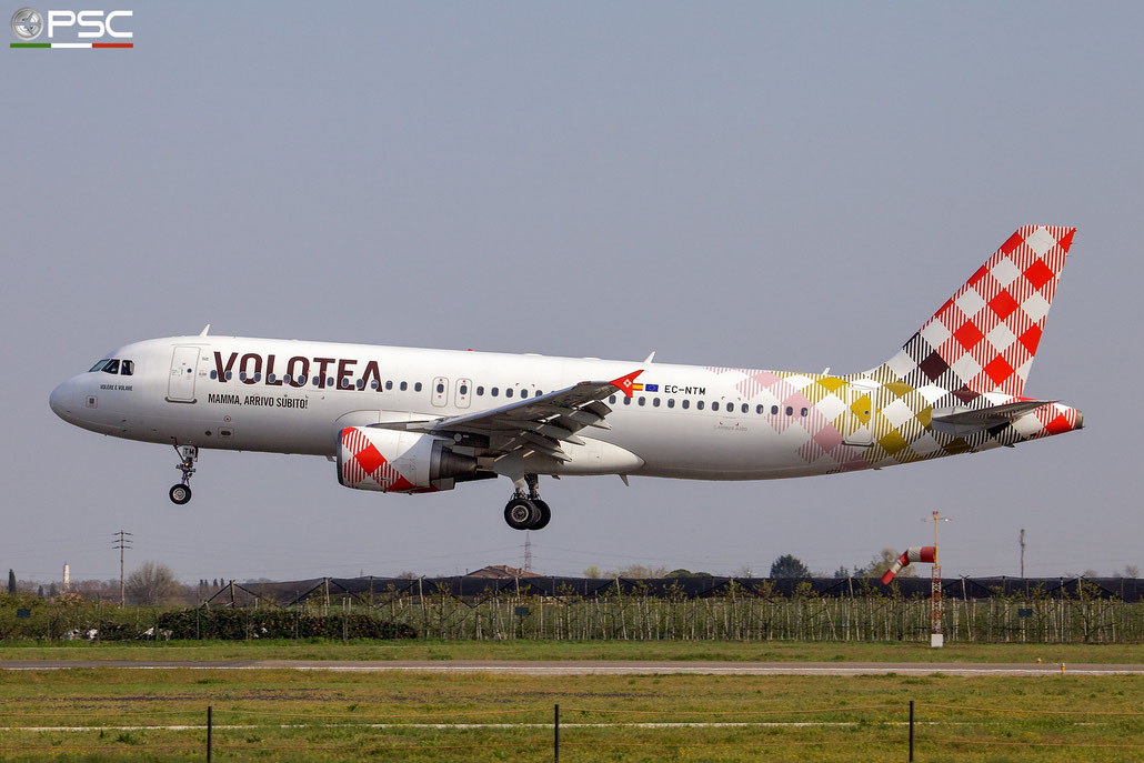 EC-NTM A320-216 3906 Volotea Air @ Aeroporto di Verona 03.2023  © Piti Spotter Club Verona