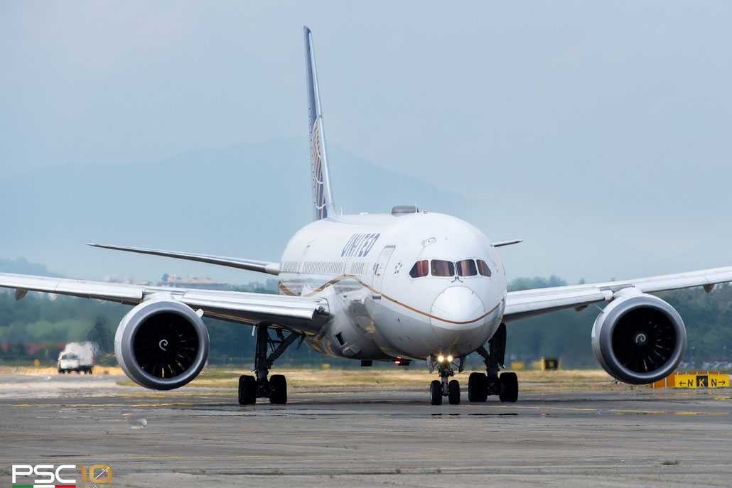 N27901  B787-8  34821/45  United Airlines  @ Milano Malpensa ©  2022 Piti Spotter Club Verona