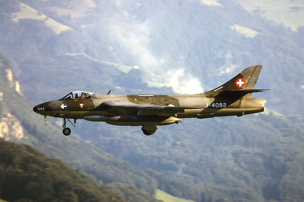 J-4082  Hunter F58 41H-697449 