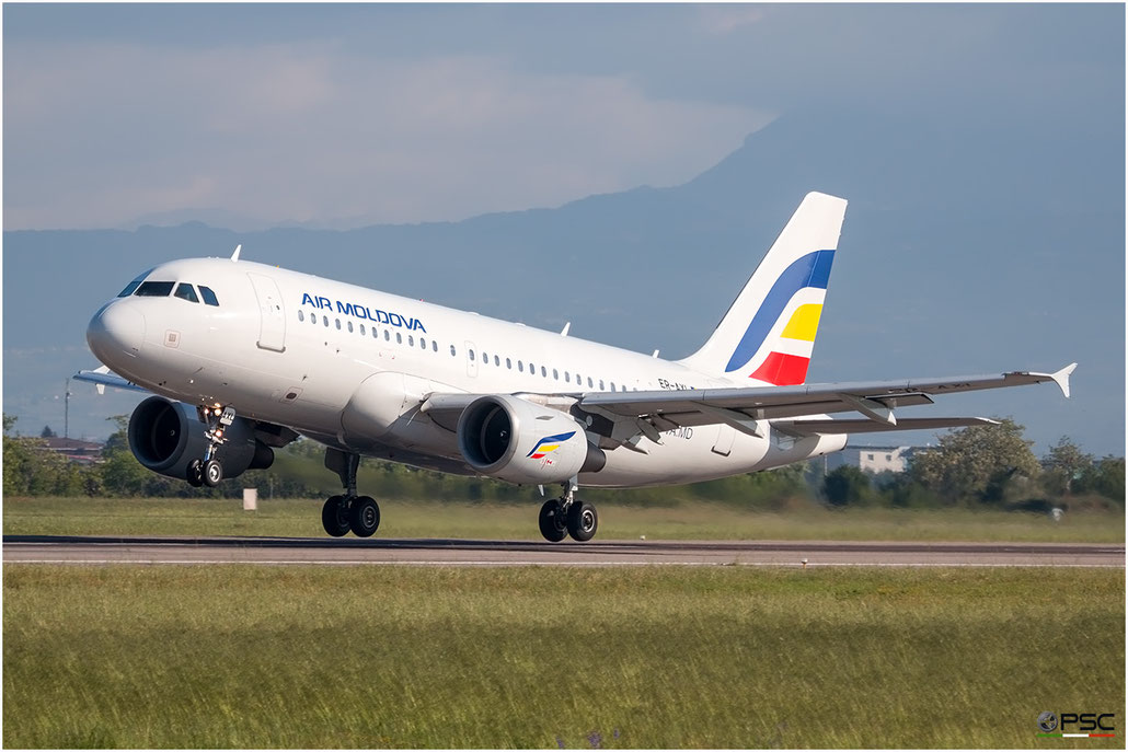 ER-AXL A319-112 2849 Air Moldova @ Aeroporto di Verona - 2016 © Piti Spotter Club Verona