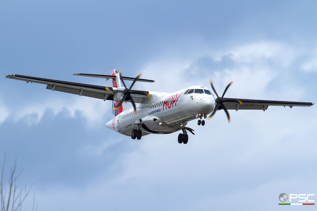 F-GVZM ATR72-212A 590 HOP! @ Bologna Airport 04.04.2017 © Piti Spotter Club Verona