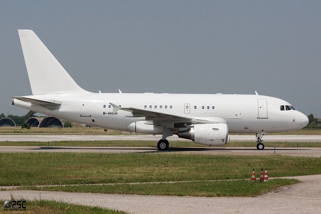 M-HHHH A318-112 (ACJ) 4650 Kutus.ltd @ Aeroporto di Verona © Piti Spotter Club Verona