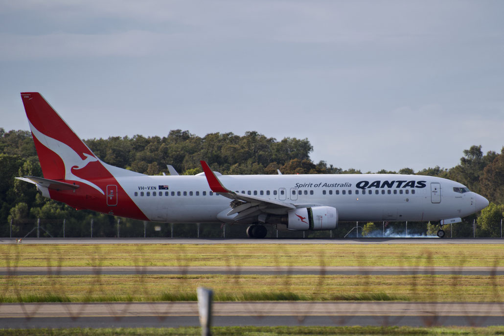 VH-VXN Boeing 737-838 33484 1180 cfm56-7B24 Fremantle Qantas 2002 @ Brisbane BNE 08 2025 © Piti Spotter Club Verona