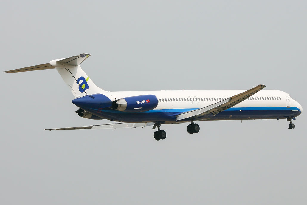 OE-LMI  MD-83  49823/1540  Air Comet @ Aeroporto di Verona 2007 © Piti Spotter Club Verona