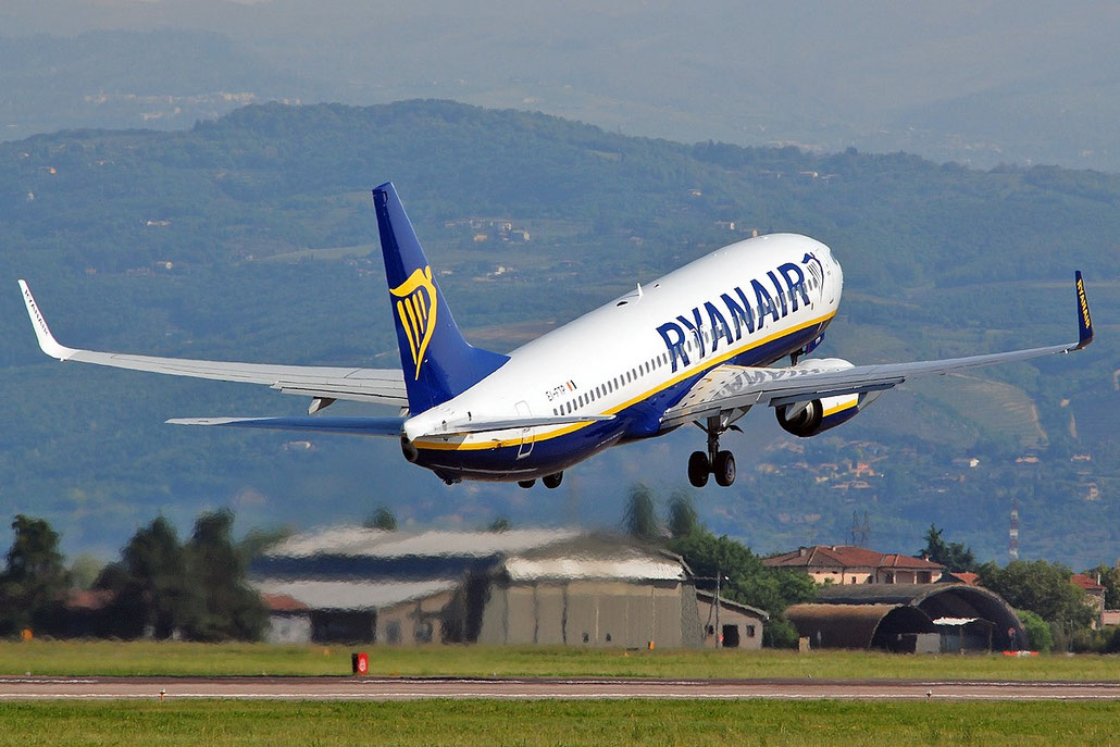 EI-FTP B737-800 44766/6252 Ryanair @ Aeroporto di Verona 02.05.2017 © Piti Spotter Club Verona