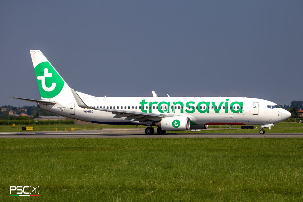 PH-HZG Boeing 737-8K2 28379 498 cfm56-7B27  Transavia 2000 @ Aeroporto di Verona 06 2024 © Piti Spotter Club Verona