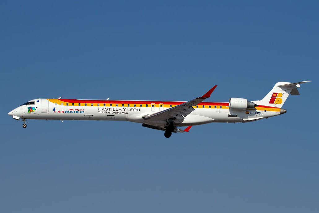 EC-LPG CRJ1000 19021 Air Nostrum @ Bologna Airport 23.02.2012 © Piti Spotter Club Verona
