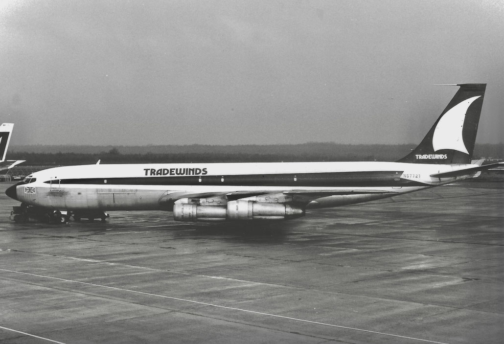 N5772T Boeing 707-331C 19213 613 JT3D-3B  Tradewinds  1967 © collezione Maurizio Noè p.g.c. - Piti Spotter Club Verona