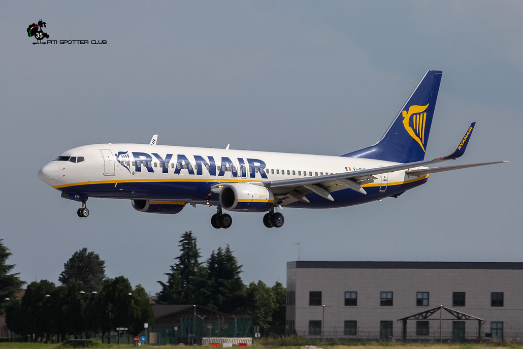 EI-EVO B737-8AS 40297/4011 Ryanair @ Aeroporto di Verona - 18/06/2016 © Piti Spotter Club Verona