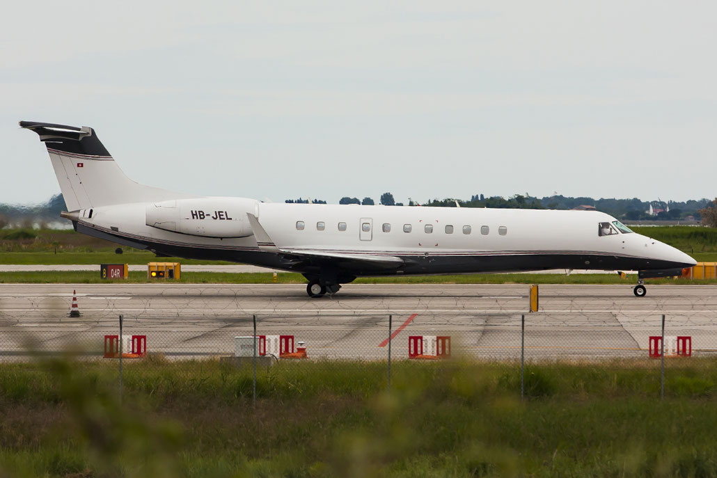 HB-JEL ERJ135BJ 14500933 G5 Executive @ Venezia Airport 02.06.2013 © Piti Spotter Club Verona