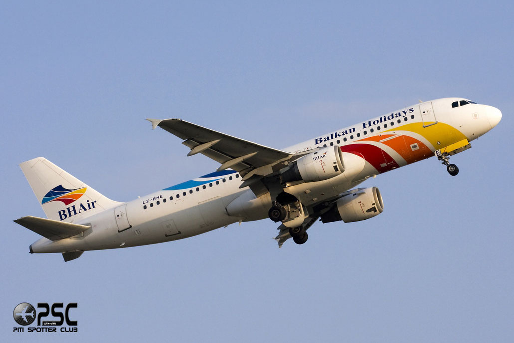 LZ-BHE A320-211 305 BH Air - Balkan Holidays International
