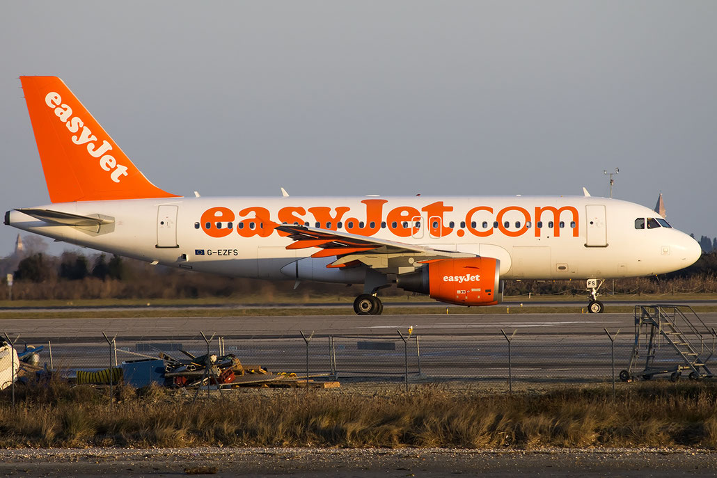 G-EZFS A319-111 4129 EasyJet Airline @ Venice Airport 30.12.2016  © Piti Spotter Club Verona