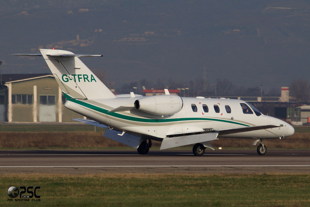 G-TFRA Ce525 (CJ1+) 525-0628 Blue Halkin Ltd. @ Aeroporto di Verona © Piti Spotter Club Verona