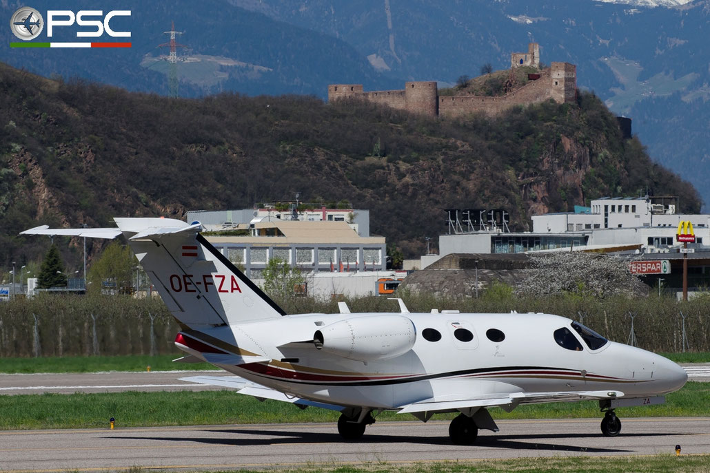 OE-FZA Ce510 510-0144 GlobeAir AG @ Aeroporto di Bolzano © Piti Spotter Club Verona