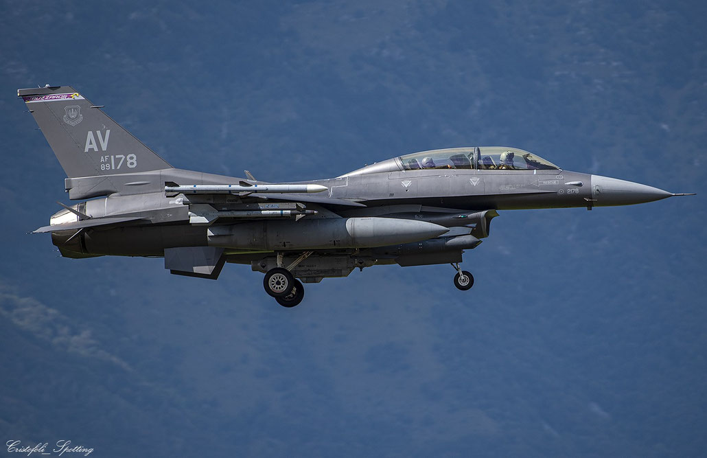 89-2178  AV  F-16DM-40-CF  1D-53  510th FS @ Aviano ©  2022 Piti Spotter Club Verona