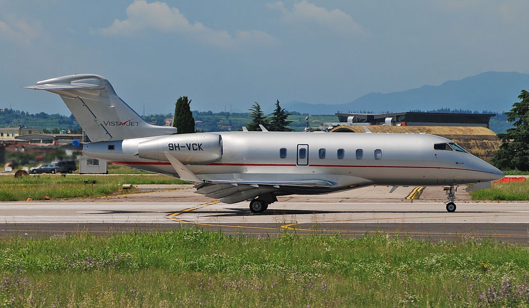 9H-VCK CL-350 20592 VistaJet Malta © Piti Spotter Club Verona