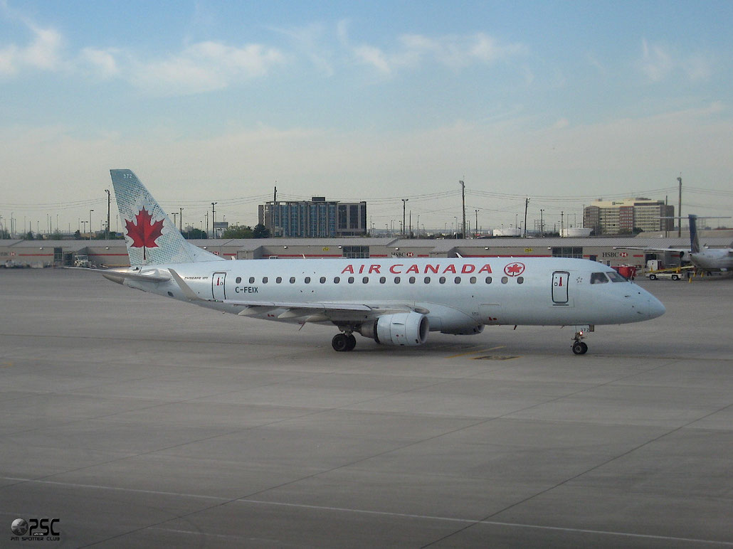 C-FEIX ERJ175SU 17000085 Sky Regional Airlines @ Toronto Pearson 17.05.2013 © Piti Spotter Club Verona