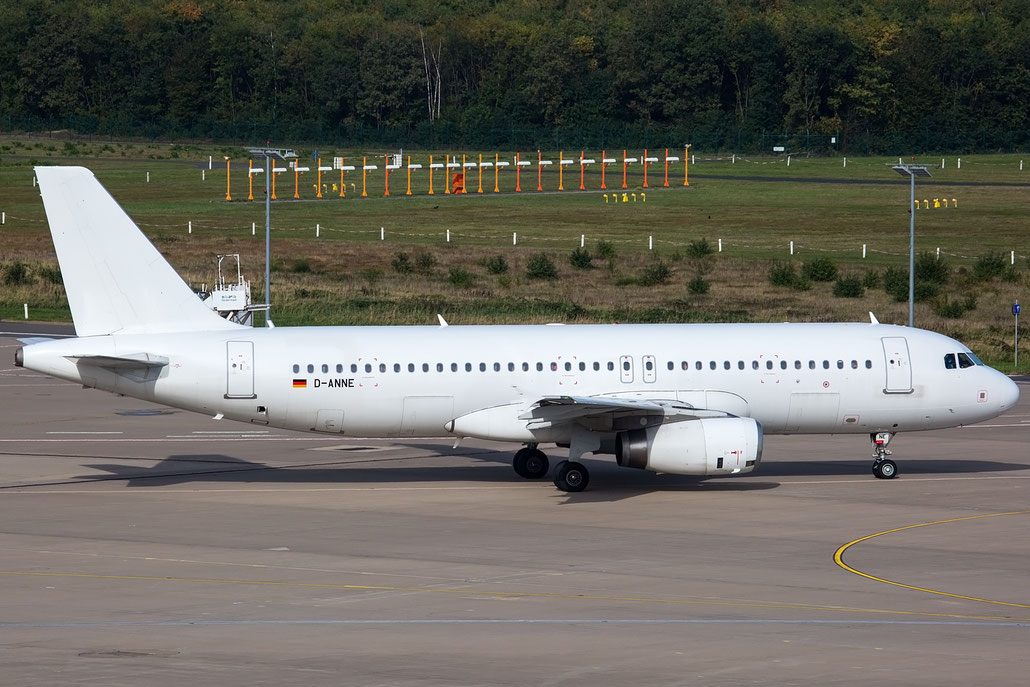 D-ANNE A320-232 4481 LEAV Aviation @ Colonia-Bonn 11 2023 © Piti Spotter Club Verona