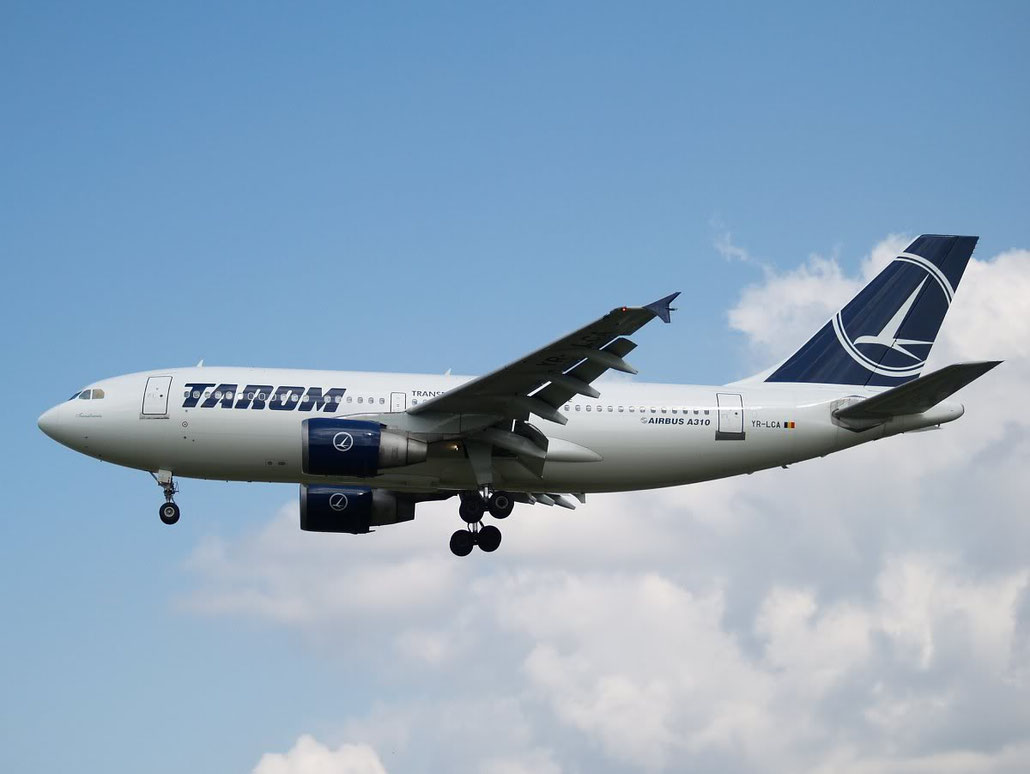 YR-LCA A310-325ET 636 TAROM - Transporturile Aeriene Romane @ London Heathrow Airport 08.2007 © Piti Spotter Club Verona