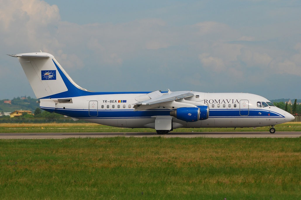 YR-BEA BAe146-200 E2227 Romavia