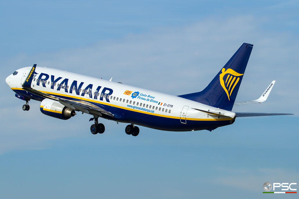 EI-DYM B737-8AS 36575/2636 Ryanair @ Aeroporto di Verona 28.10.2017 © Piti Spotter Club Verona