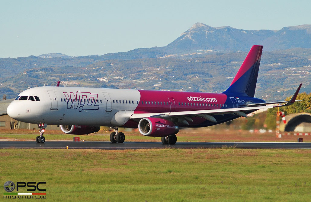 HA-LXP  A321-231  7578  Wizz Air  @ Aeroporto di Verona 11.2021 © Piti Spotter Club Verona