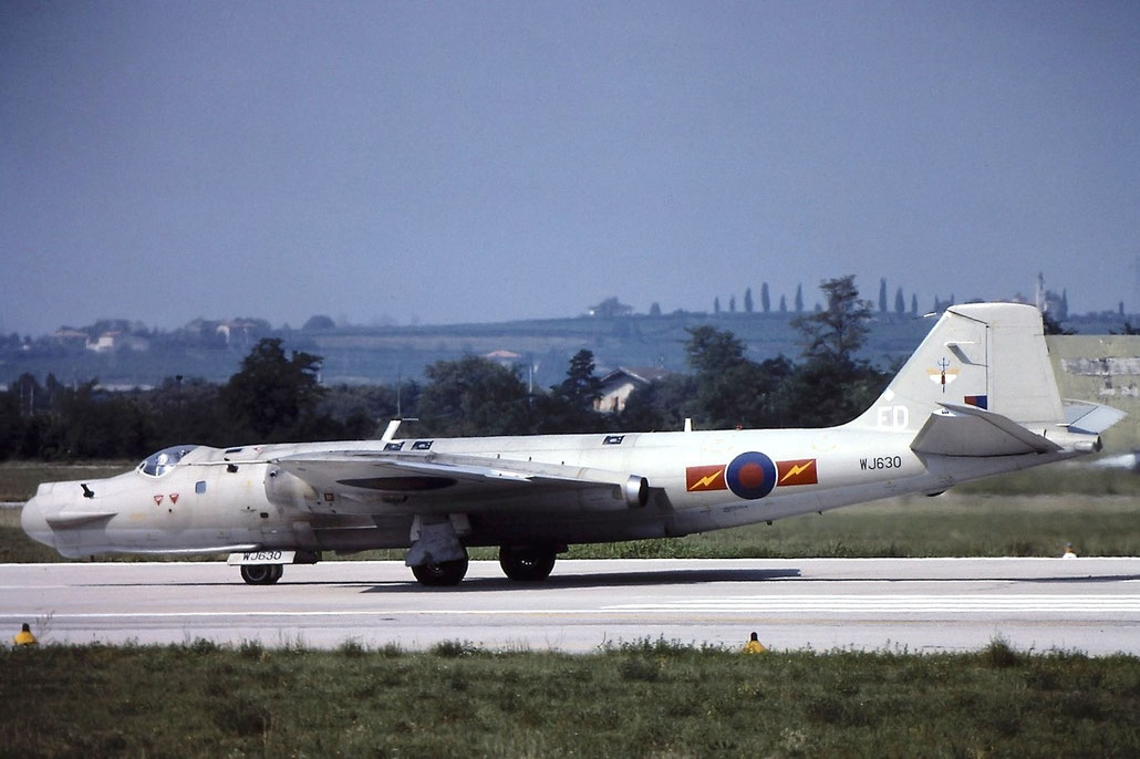 WJ630   Canberra T17  HP-197B   @ Aeroporto di Verona   © Piti Spotter Club Verona
