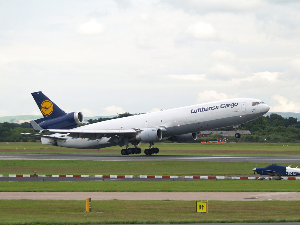 D-ALCE MD-11F 48785/629 Lufthansa Cargo @ Manchester Airport 20.07.2012  © Piti Spotter Club Verona
