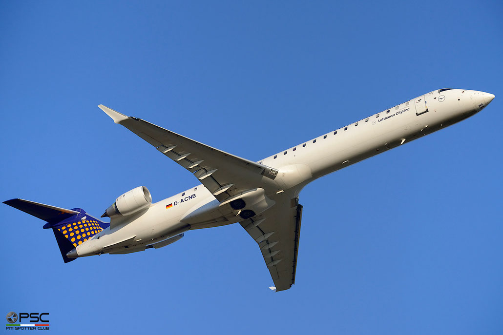 D-ACNB CRJ900LR 15230 Lufthansa CityLine @ Aeroporto di Verona © Piti Spotter Club Verona