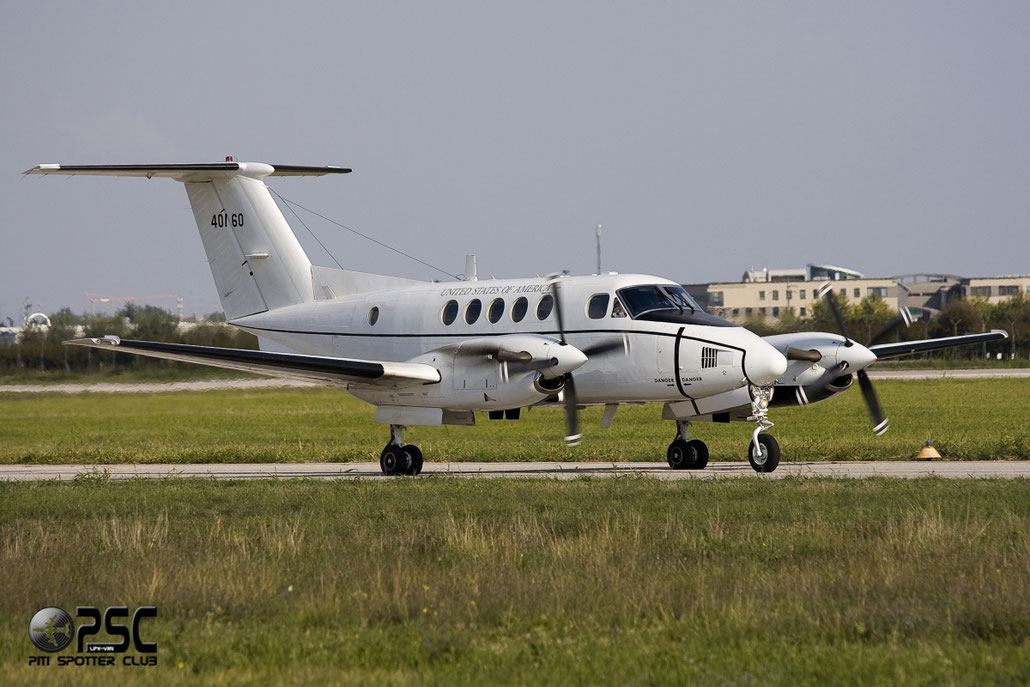 84-00160  Co A(-)  C-12U-3  BL-90  6-52nd AVN @ Aeroporto di Verona   © Piti Spotter Club Verona