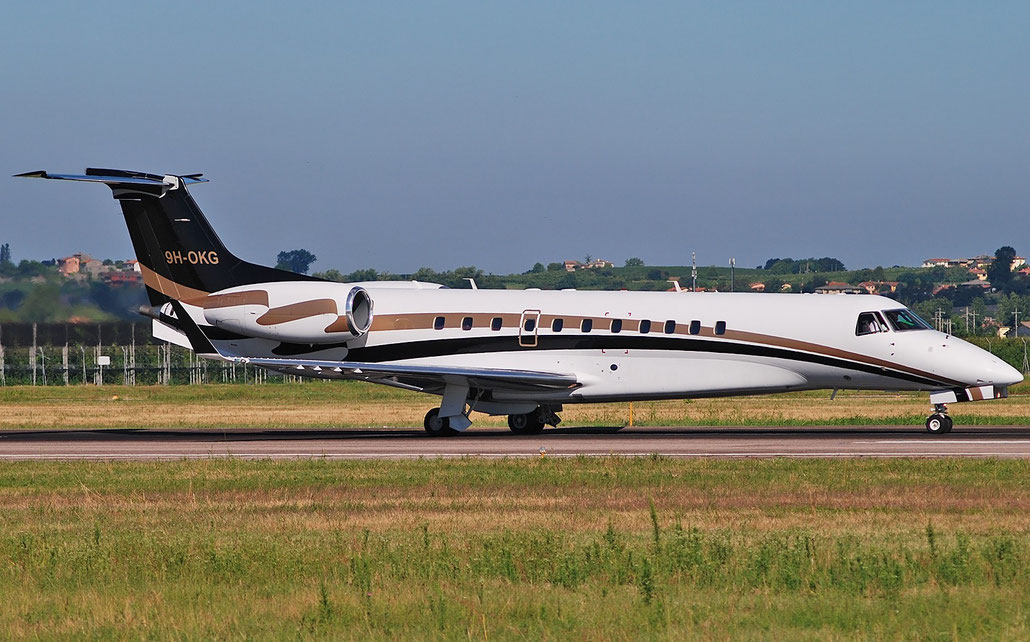 9H-OKG ERJ135BJ 14500986 Jet Aviation @ Aeroporto di Verona 23.07.2018  © Piti Spotter Club Verona