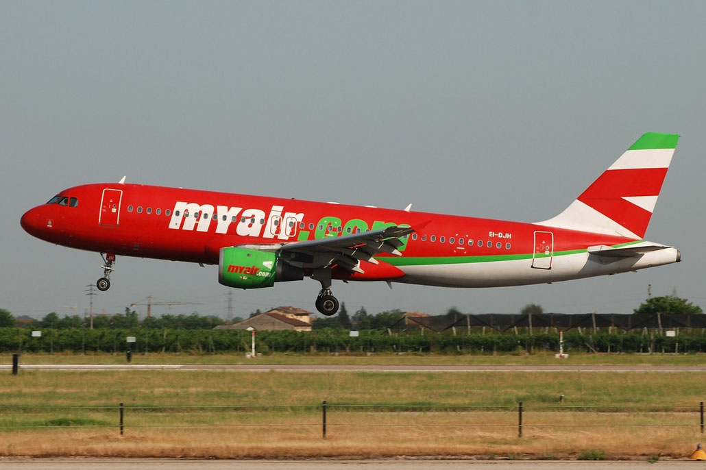 EI-DJH A320-212 814 MyAir