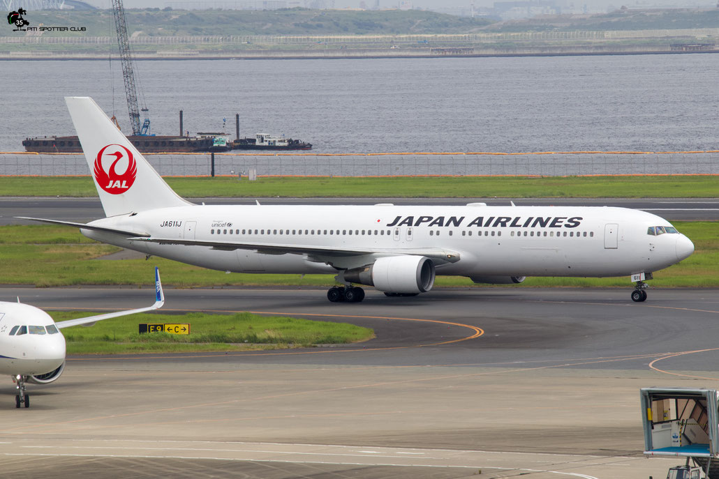JA611J B767-346ER 33847/927 Japan Airlines International @ Tokyo Haneda 07.2023 © Piti Spotter Club Verona