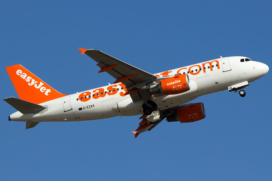 G-EZAA A319-111 2677 EasyJet Airline (senza scritta "Come On, Let's Fly) @ Aeroporto di Verona © Piti Spotter Club Verona