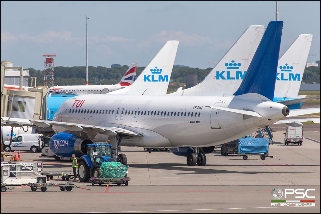 LY-OWL  A320-232  2029  GetJet Airlines @ Amsterdam 2019 © Piti Spotter Club Verona 