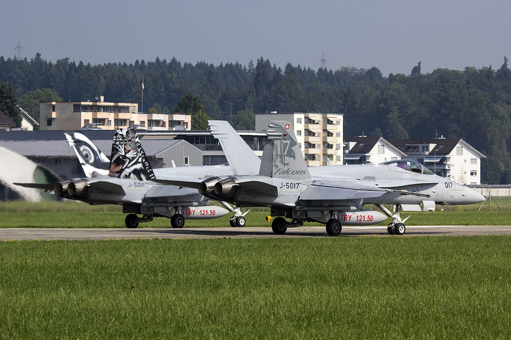 J-5017   F/A-18C-49-MC  1365/SFC017  Fliegerstaffel 17 © Piti Spotter Club Verona 