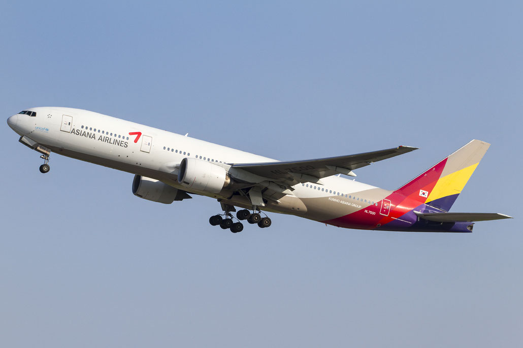 HL7500 B777-28EER 28685/400 Asiana Airlines @ Venezia Airport 08.08.2014 © Piti Spotter Club Verona
