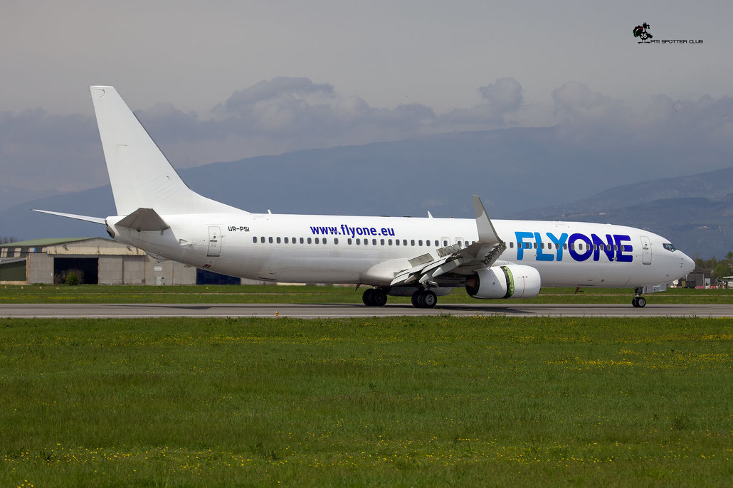 UR-PSI Boeing 737-9KVER 41534 4524 cfm56-7BE  WindRose Aviation Company led to FlyOne 2013 @ Aeroporto di Verona 04 2024 © Piti Spotter Club Verona 