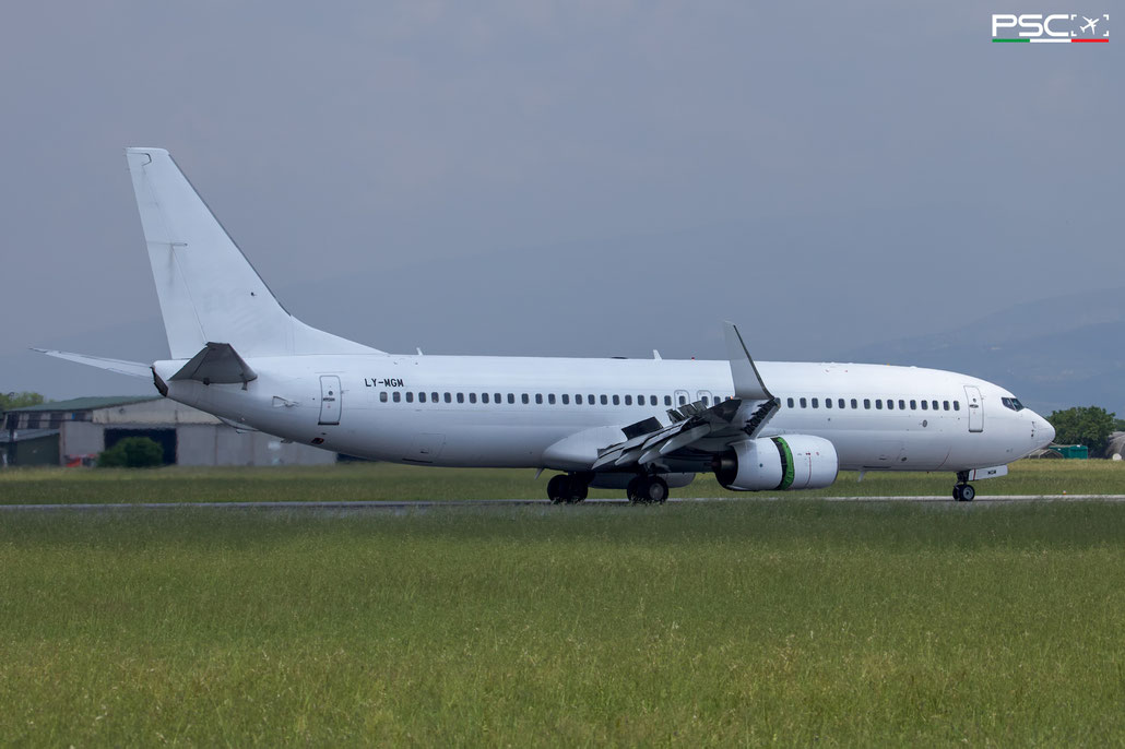 LY-MGM Boeing 737-8EH 34274 2468 cfm56-7B26  KlasJet 2007 @ Aeroporto di Verona 05 2025 © Piti Spotter Club Verona