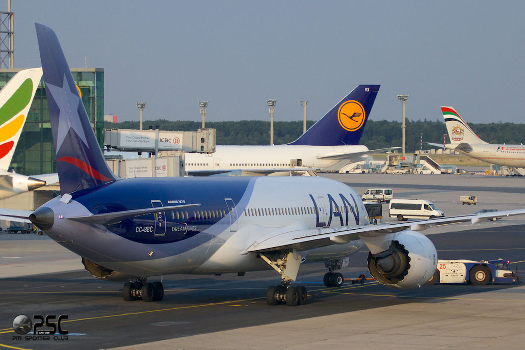 CC-BBC B787-8 38472/80 LAN Airlines @ Frankfurt Airport 25.07.2014 © Piti Spotter Club Verona