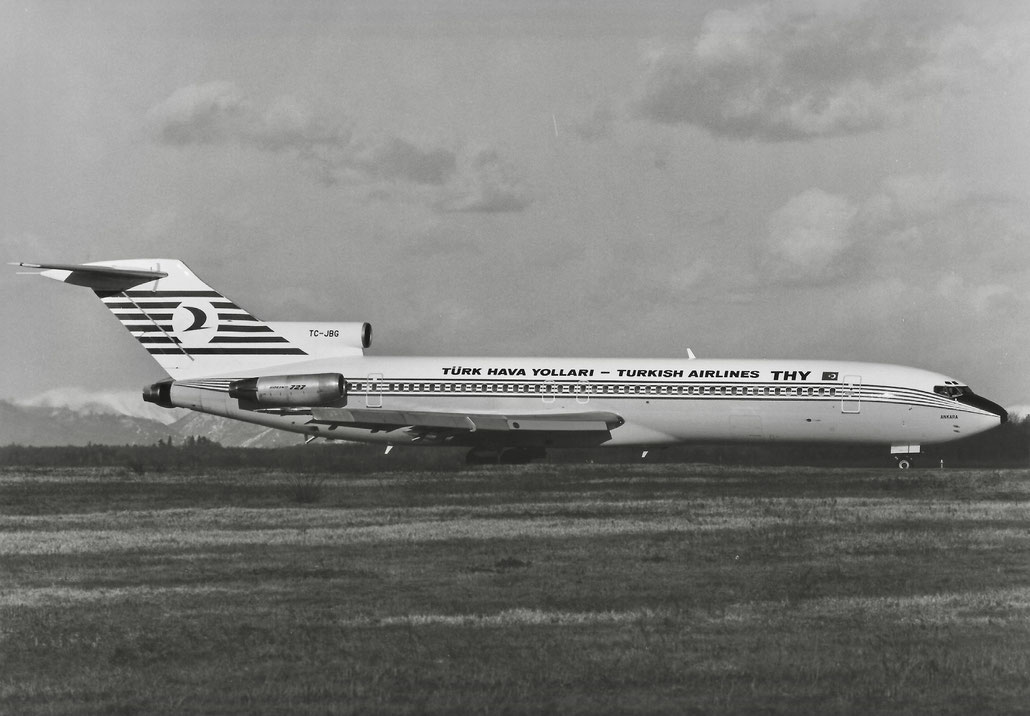 TC-JBG Boeing 727-2F2 20981 1086 JT8D-15 Turkish Airlines 1974 © collezione Maurizio Noè p.g.c. - Piti Spotter Club Verona