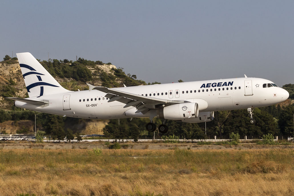SX-DGV A320-232 1856 Aegean Airlines @ Rhodes Airport 08.07.2015 © Piti Spotter Club Verona