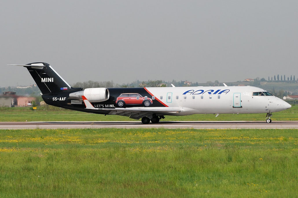 S5-AAF CRJ200LR 7272 Adria Airways