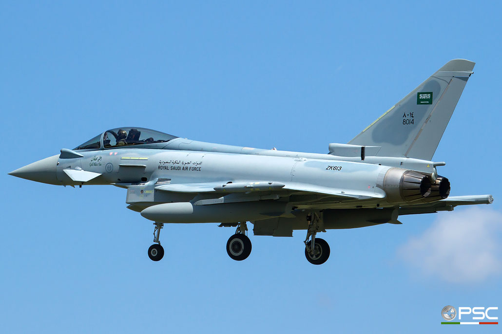 8014  ZK613  Typhoon F2  CS044  80sq © Piti Spotter Club Verona 