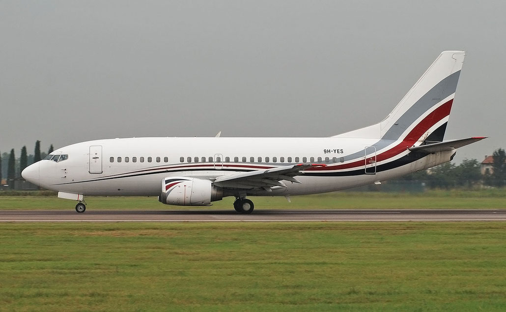 9H-YES  B737-5Q8  25167/2173  Air X Charter  @ Aeroporto di Verona 11.2020  © Piti Spotter Club Verona
