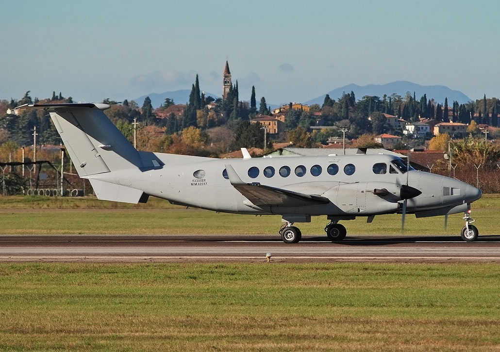 MM62317   Beech KA-350ER  FL-711  71° Gruppo   @ Aeroporto di Verona   © Piti Spotter Club Verona