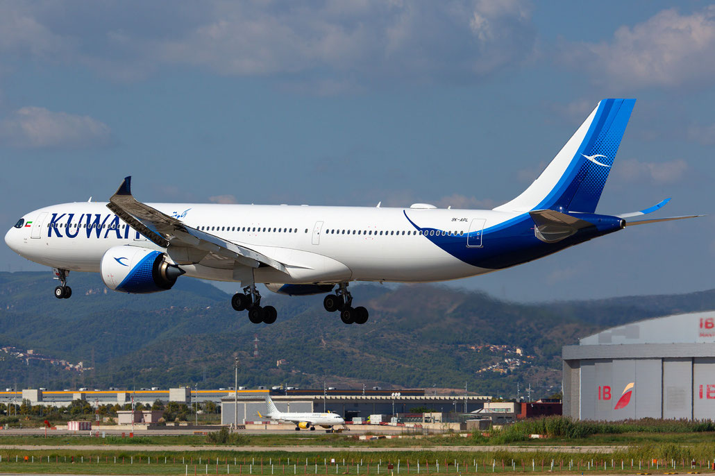 9K-APL Airbus A330-941 2093  Trent 7000-72  Kuwait Airways 2024  @ Barcellona BCN 09 2025 © Piti Spotter Club Verona